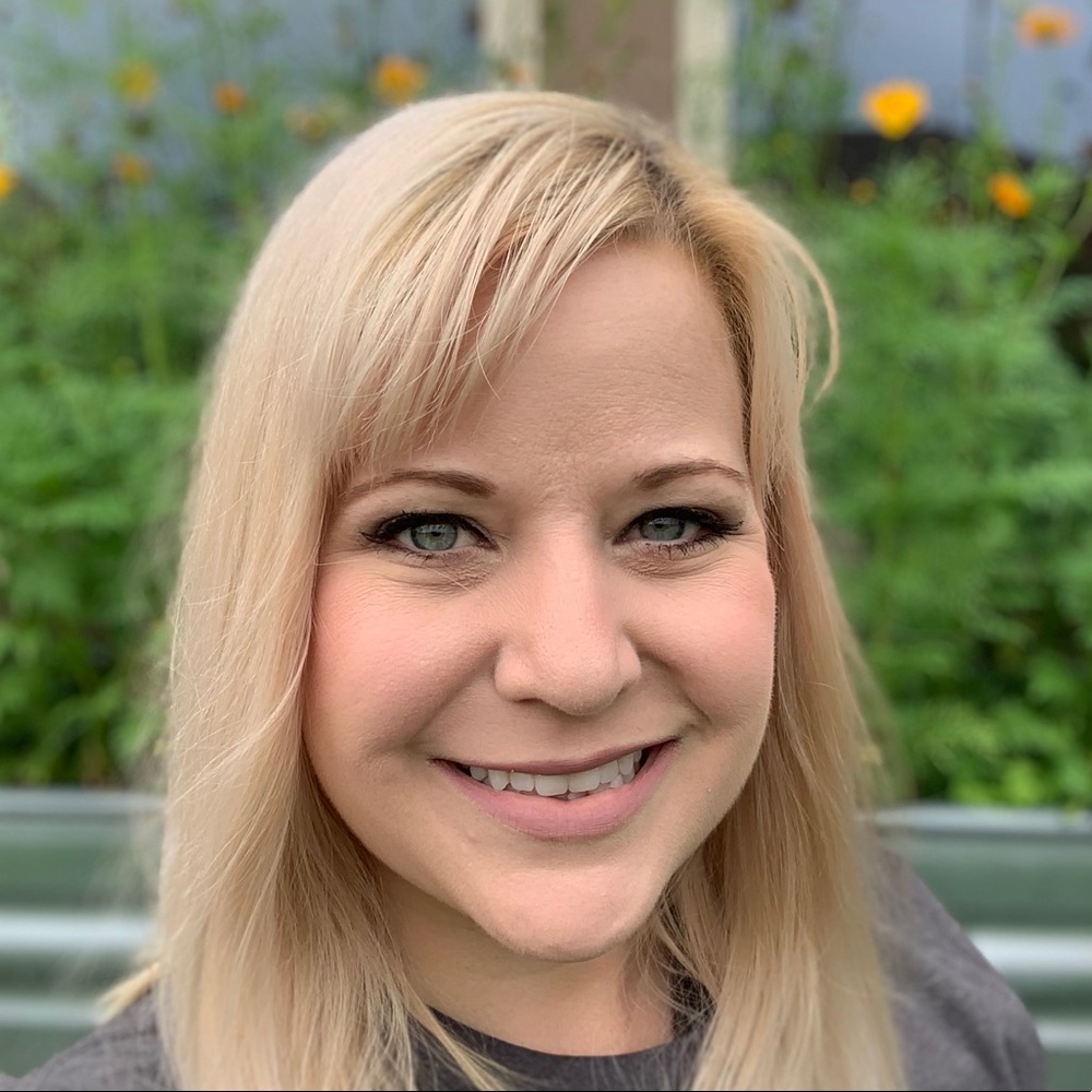 Meet your Posher, Lana